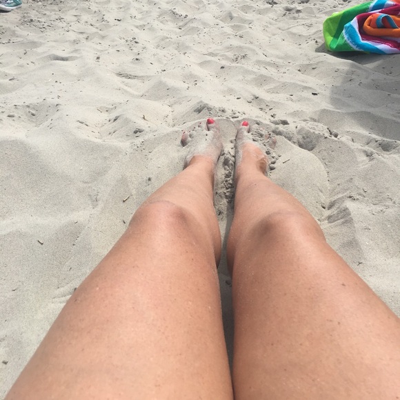 Meet your Posher, Danielle - Picture 1 of 1